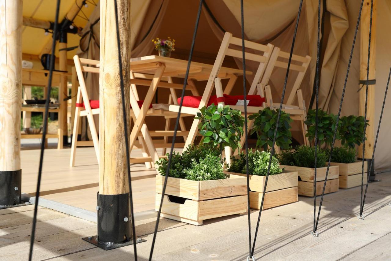Отель Bukovel Glamping Экстерьер фото